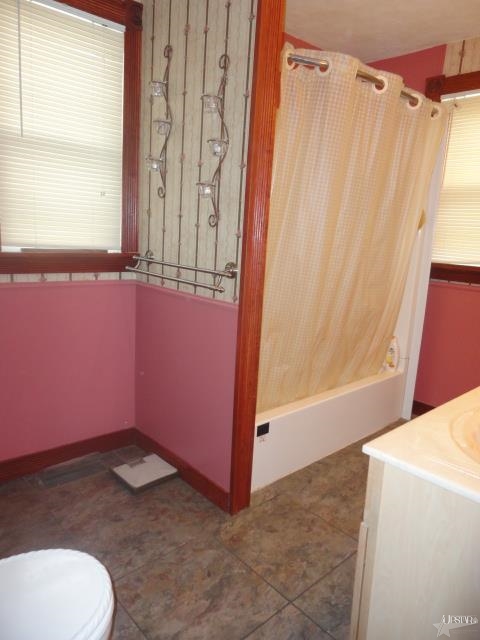 734 Guilford St, Huntington, IN 46750 photo 16