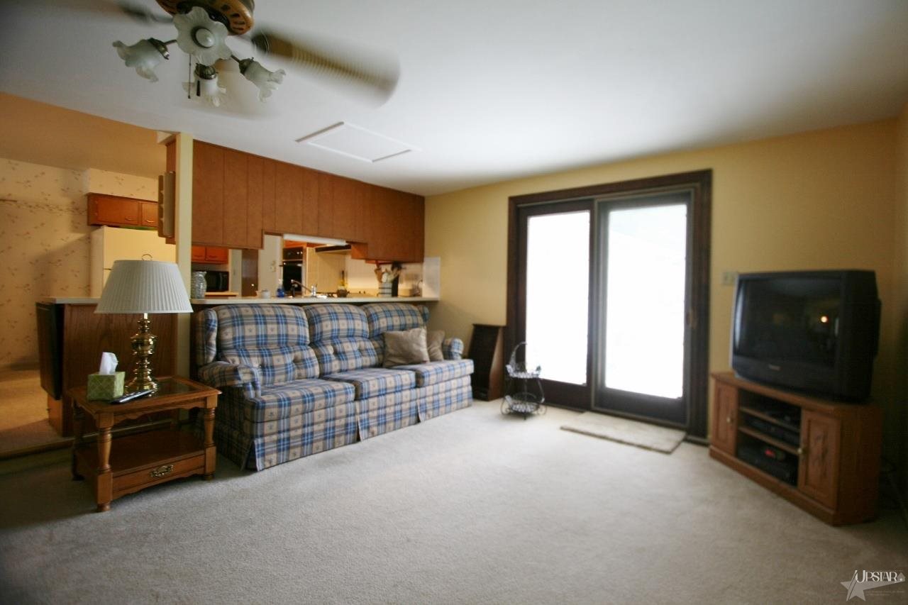 805 Cherry Blossom Ln, Fort Wayne, IN 46825 photo 10