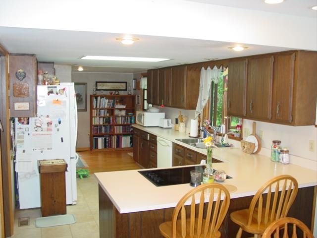 398 W Clearwater Dr, Warsaw, IN 46582 photo 4