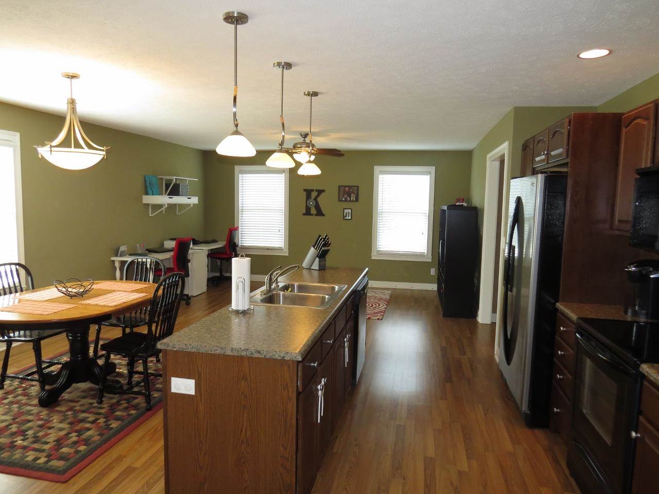 5528 Golden Gate Way, Kokomo, IN 46902 photo 11