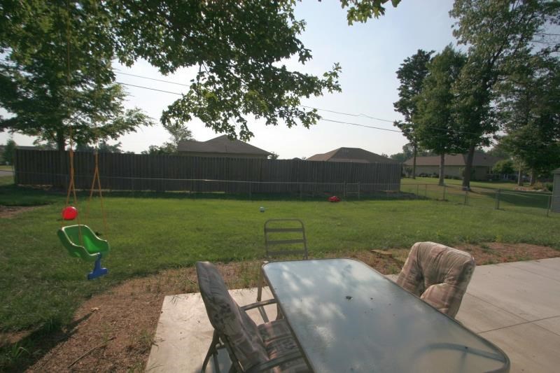 4115 Baden Strasse, Jasper, IN 47546 photo 5