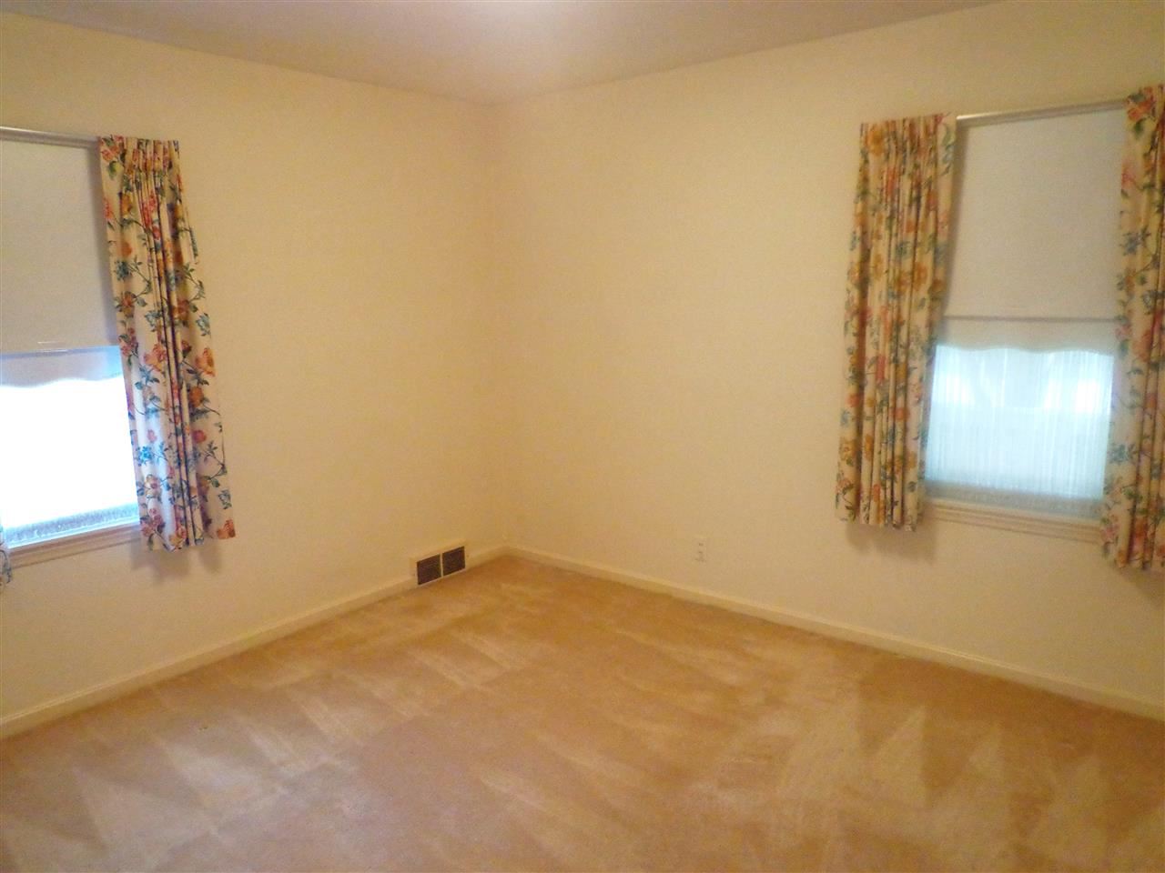2915 E Chestnut St, Evansville, IN 47714 photo 10