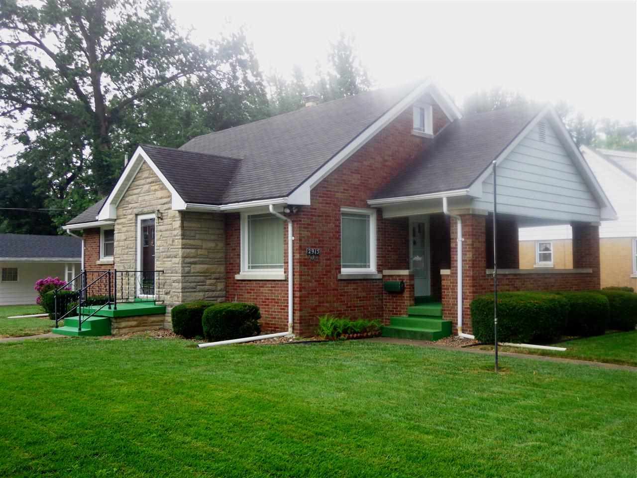 2915 E Chestnut St, Evansville, IN 47714 photo 2