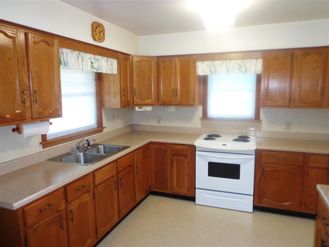 2915 E Chestnut St, Evansville, IN 47714 photo 6