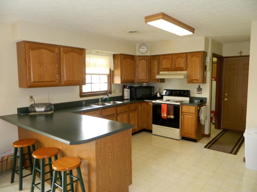 612 E 22nd St, Ferdinand, IN 47532 photo 4