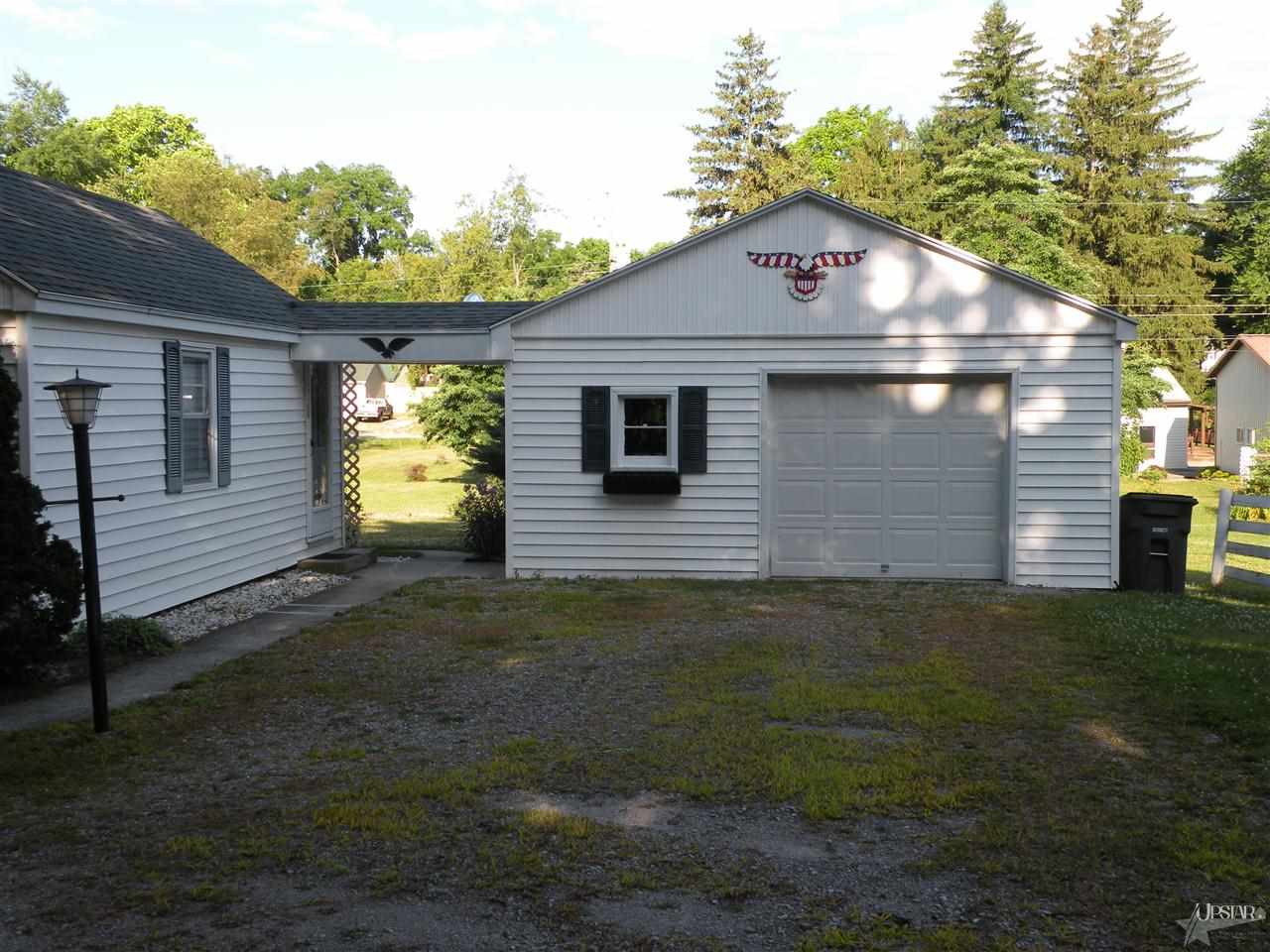 3910 Burbank Dr, Fort Wayne, IN 46804 photo 3