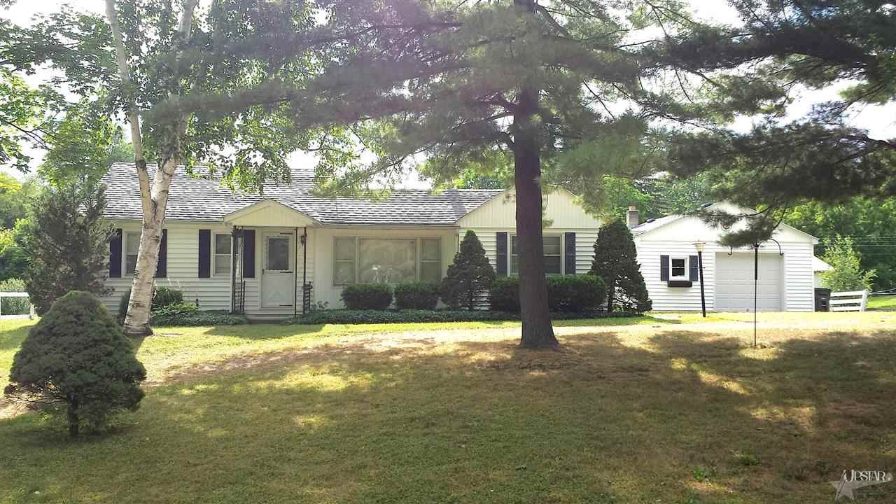 3910 Burbank Dr, Fort Wayne, IN 46804 photo 1