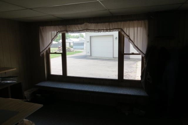 525 W 11th St, Peru, IN 46970 photo 9