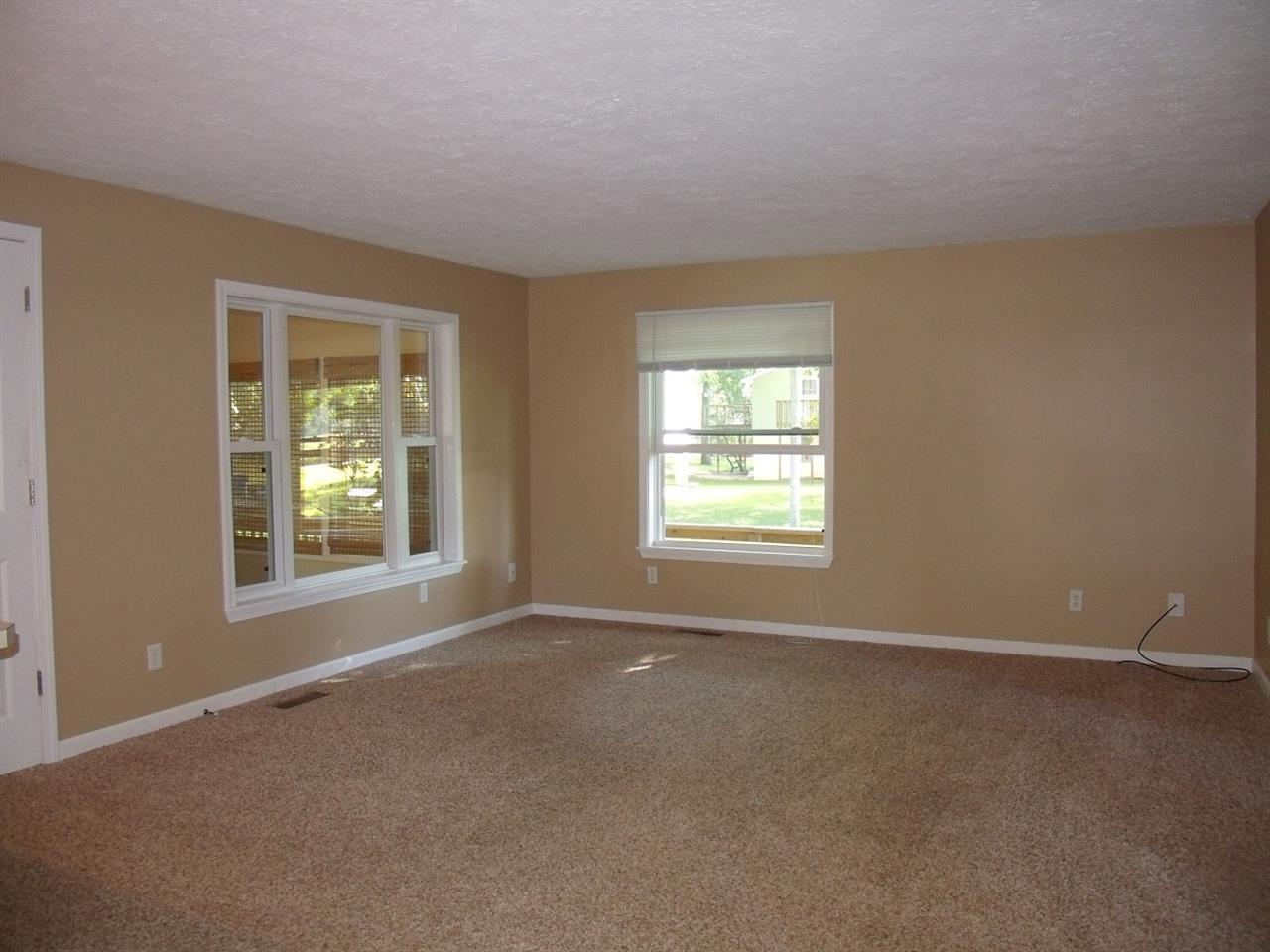 11794 W Horseshoe Bend Rd, Brookston, IN 47923 photo 5