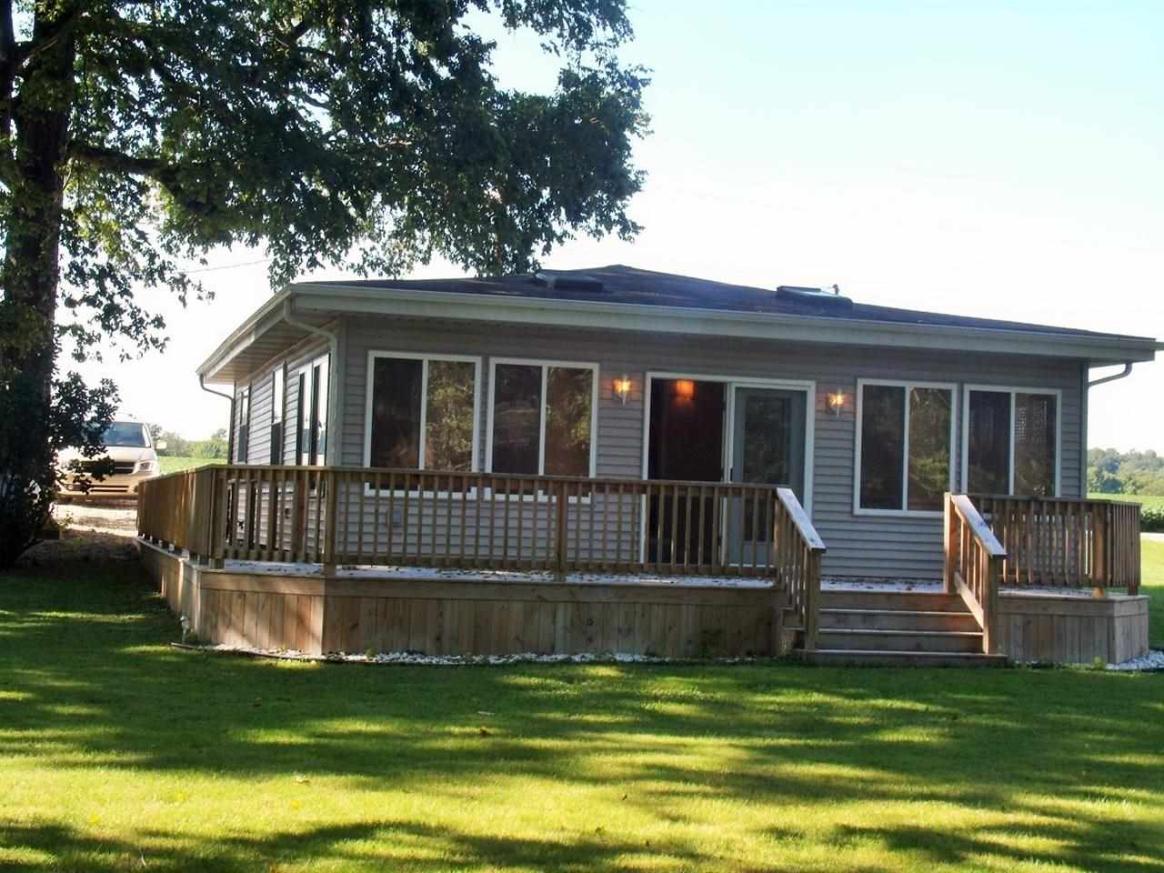 11794 W Horseshoe Bend Rd, Brookston, IN 47923 photo 2