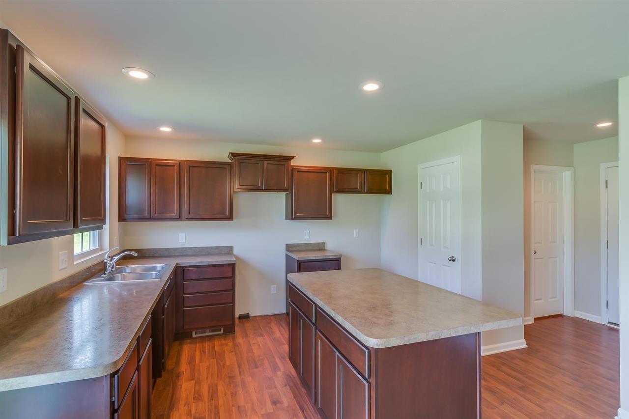 5413 Royal St, South Bend, IN 46614 photo 9