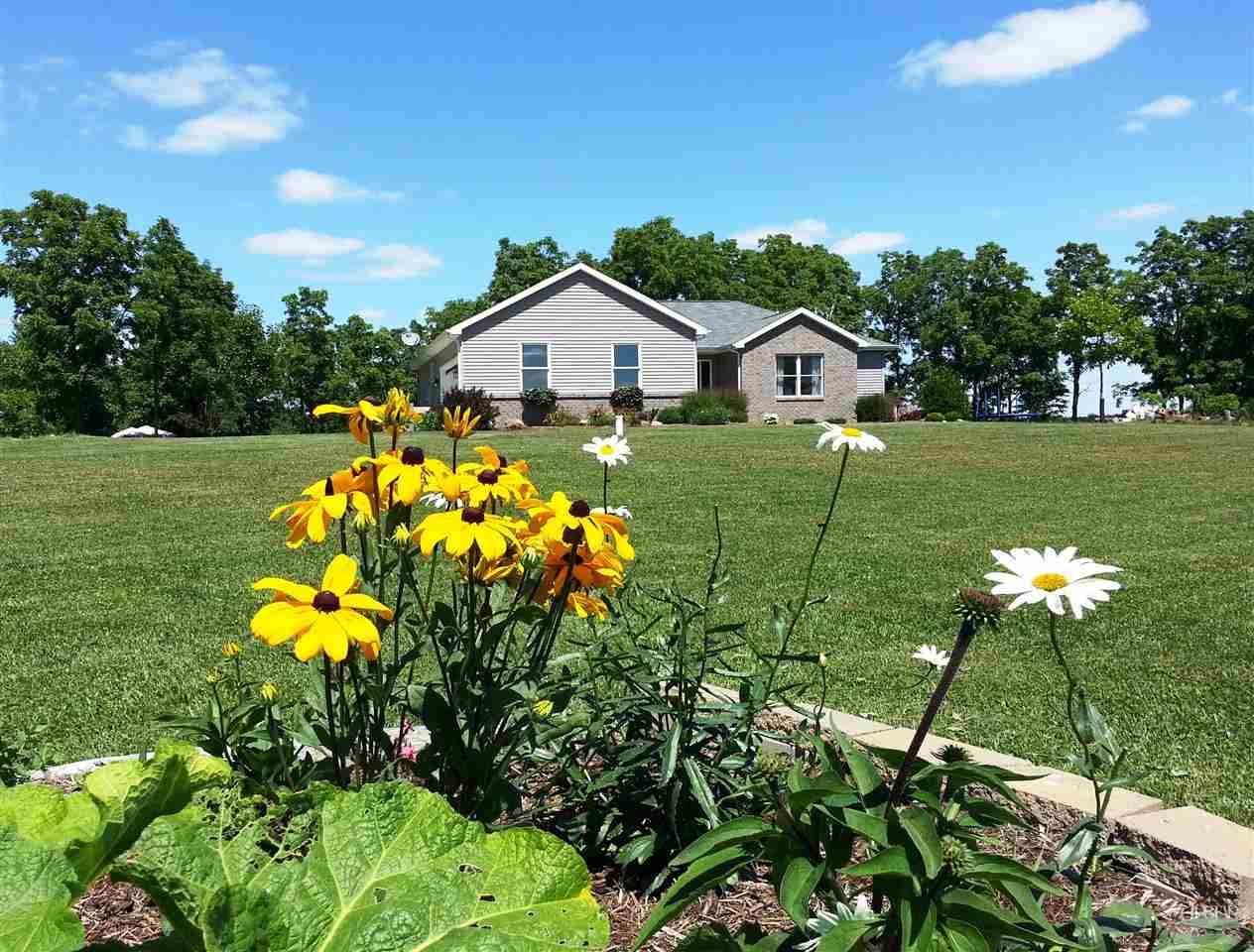 18006 Wesley Chapel Rd, Churubusco, IN 46723 photo 2