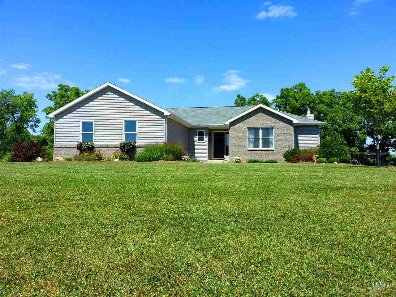 18006 Wesley Chapel Rd, Churubusco, IN 46723 photo 1