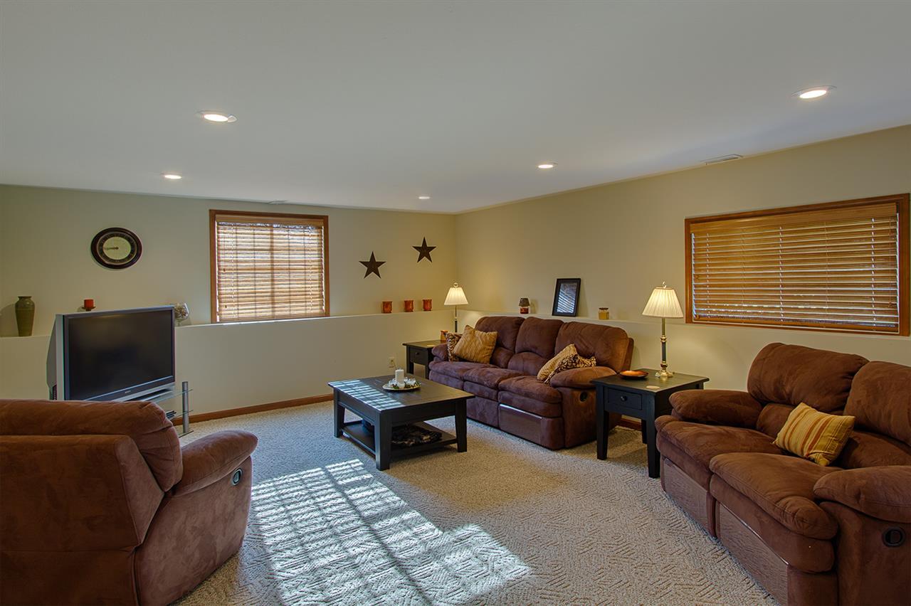19919 Hidden Meadow Trl, Goshen, IN 46528 photo 15