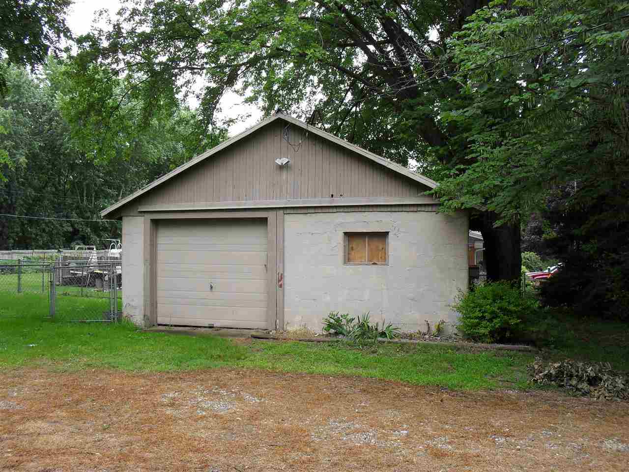345 E Mill Rd, Burlington, IN 46915 photo 12