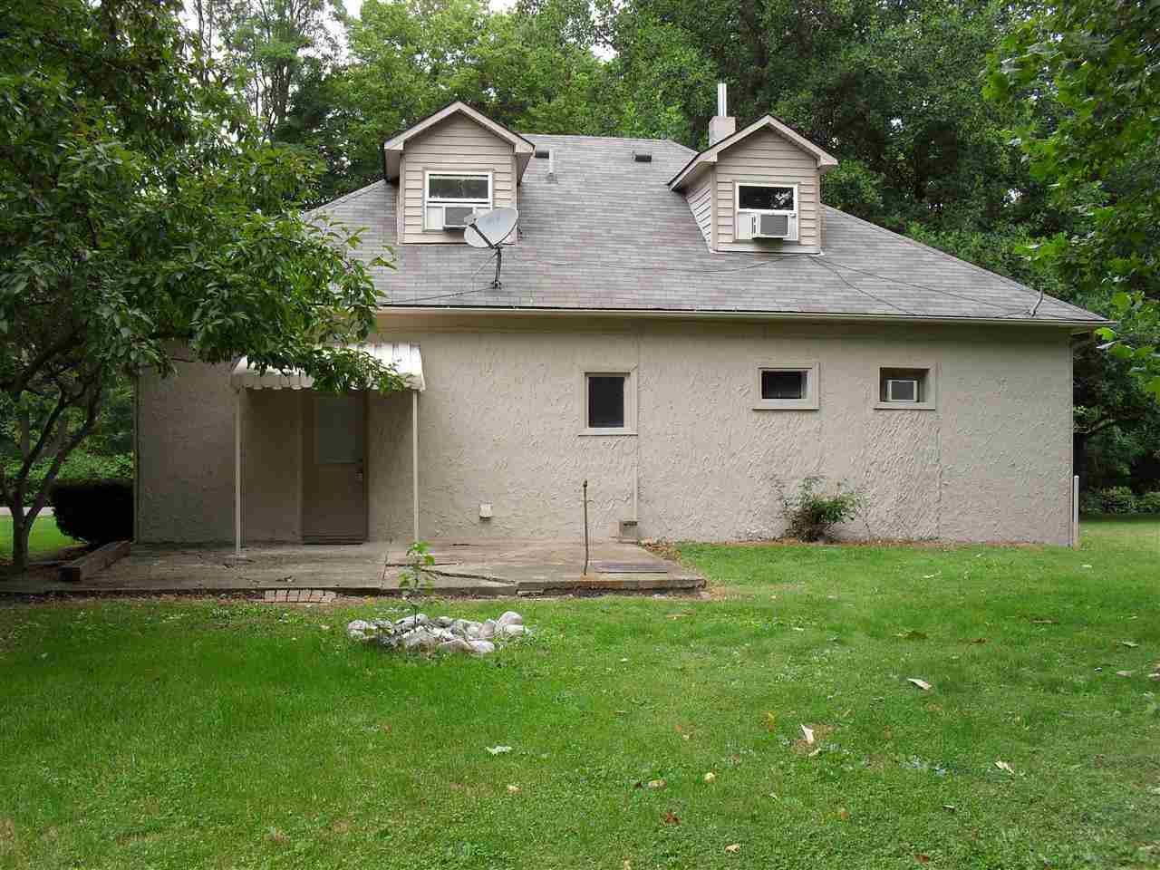 345 E Mill Rd, Burlington, IN 46915 photo 1