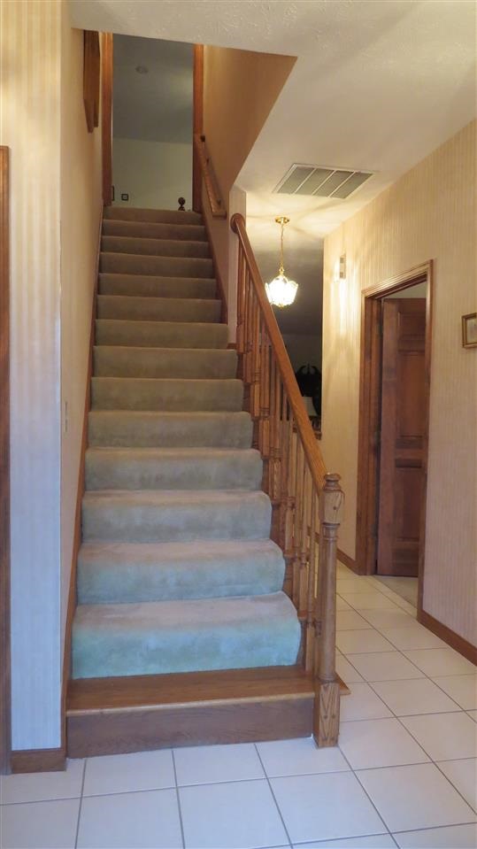 416 Huntwood Ln, Evansville, IN 47715 photo 3