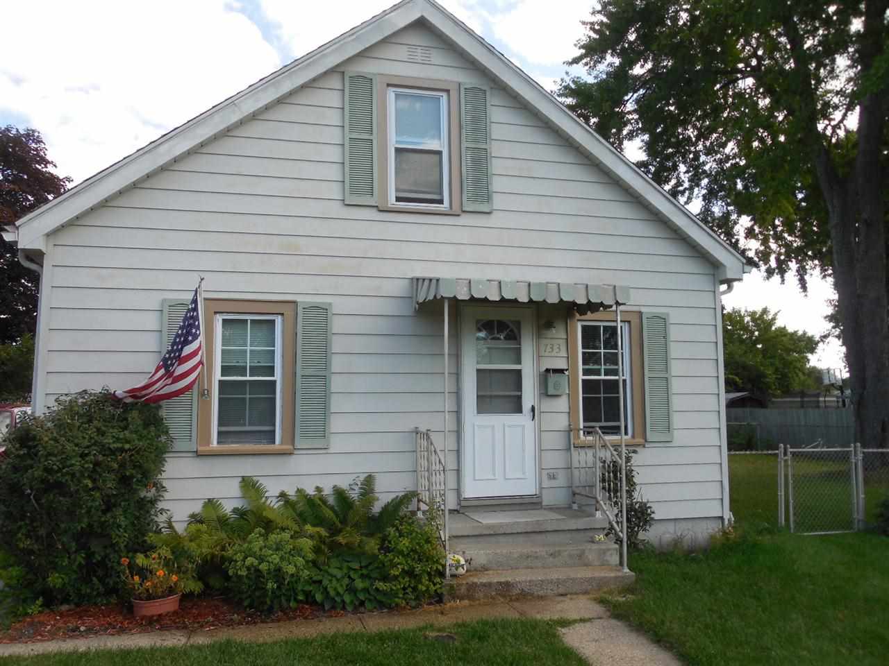 733 E 9th St, Mishawaka, IN 46544 photo 1