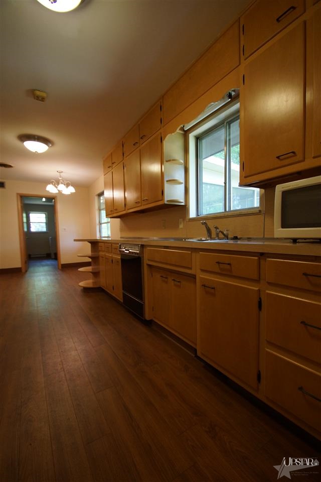 1241 Pinehurst Dr, Fort Wayne, IN 46815 photo 8
