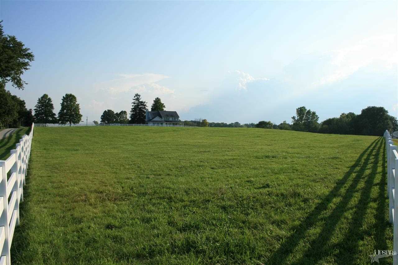 8415 E State Road 205, Churubusco, IN 46723 photo 5