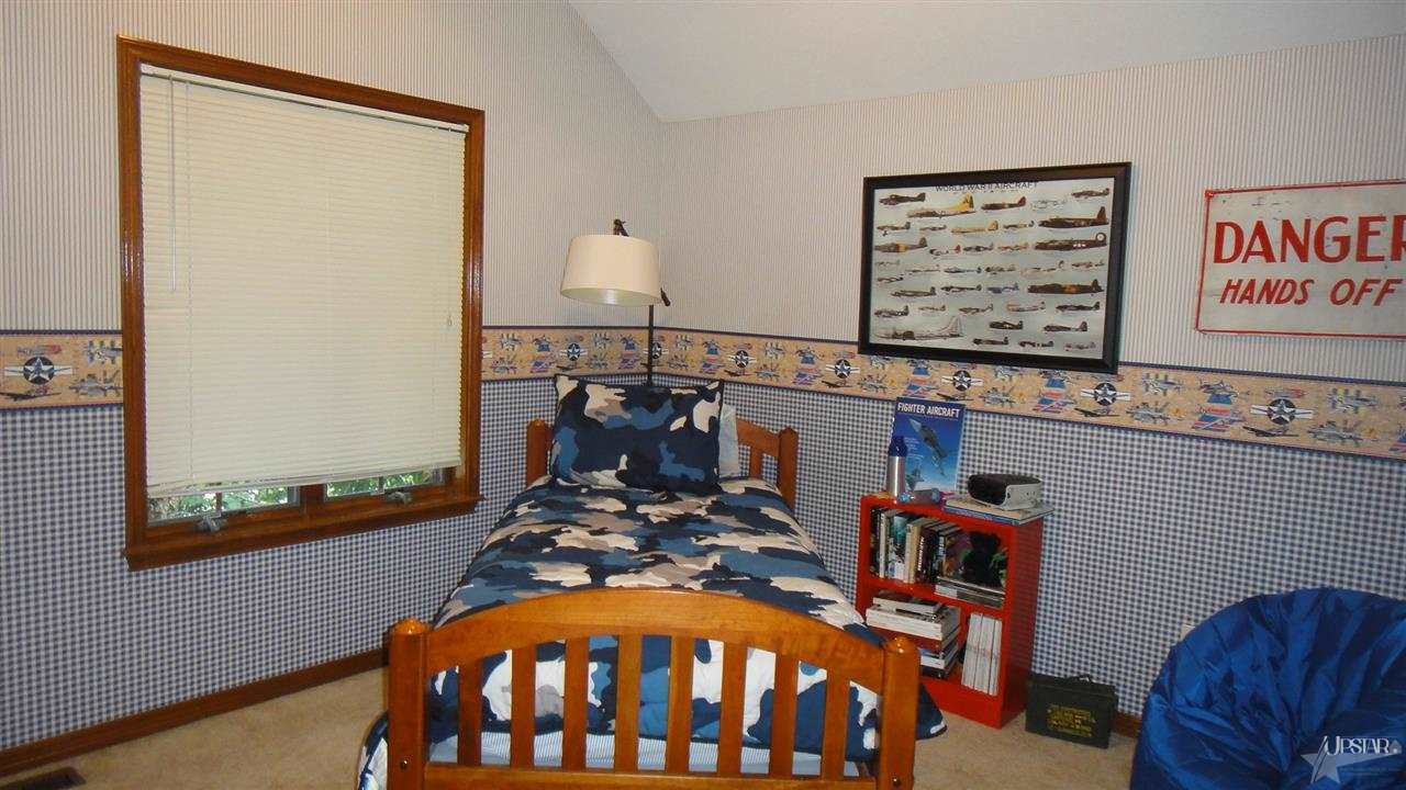 1555 Shorewood Dr, Berne, IN 46711 photo 22