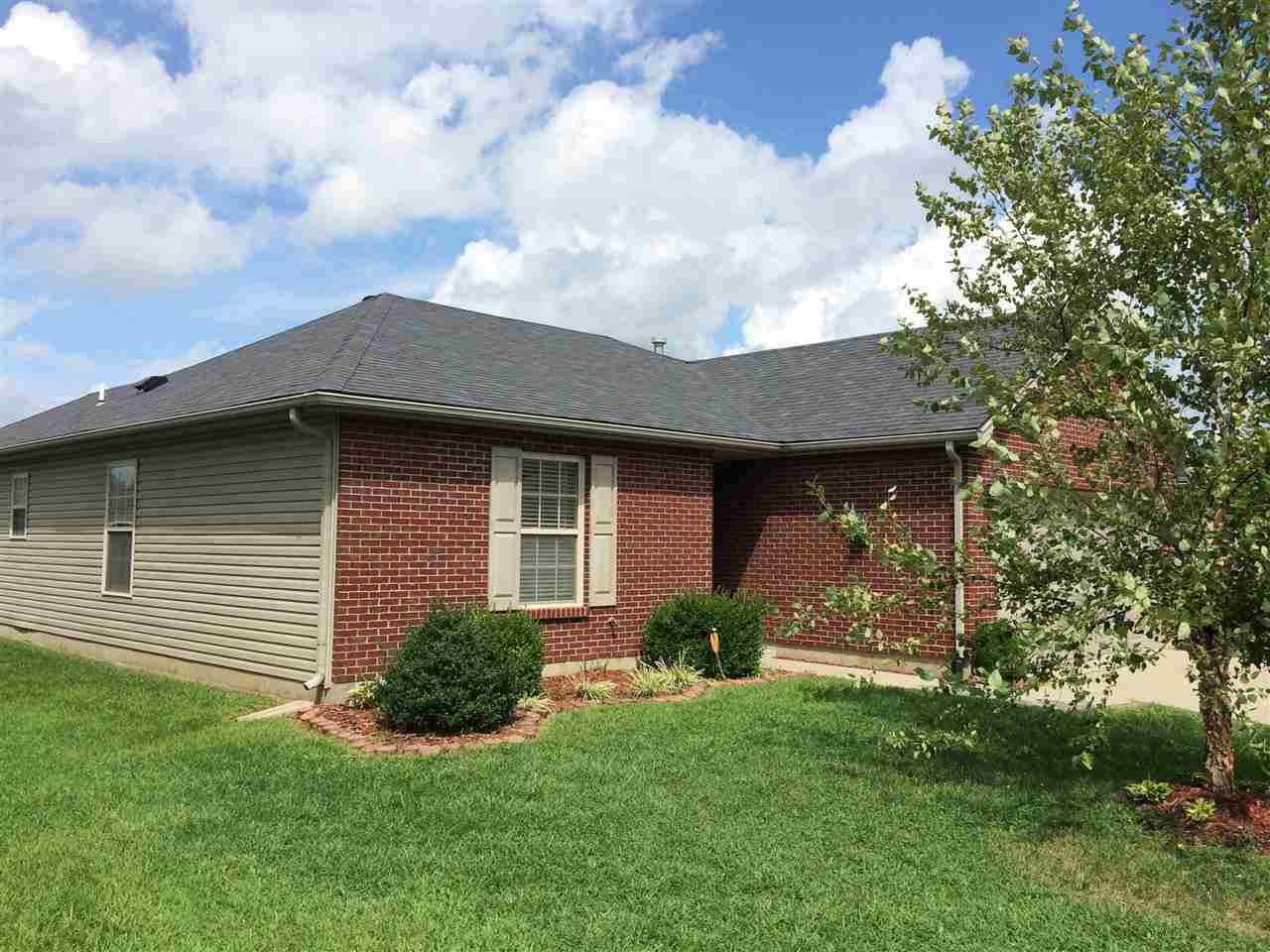 3308 Oaklyn Dr, Evansville, IN 47711 photo 1