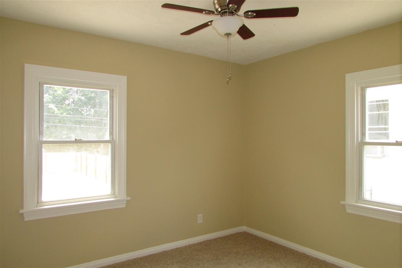 2137 Pollack Ave, Evansville, IN 47714 photo 8