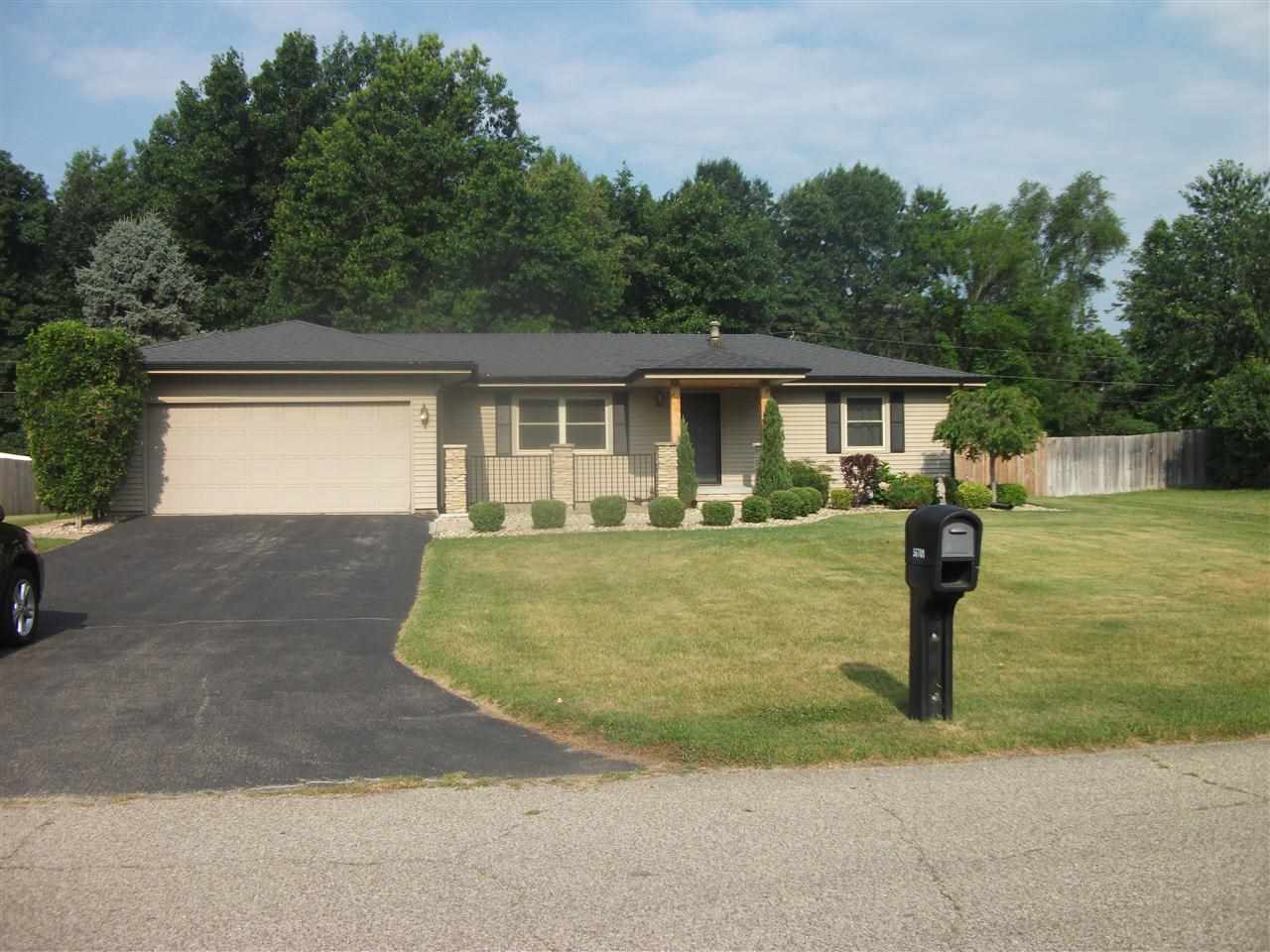 56701 Raider Dr, Elkhart, IN 46516 photo 1