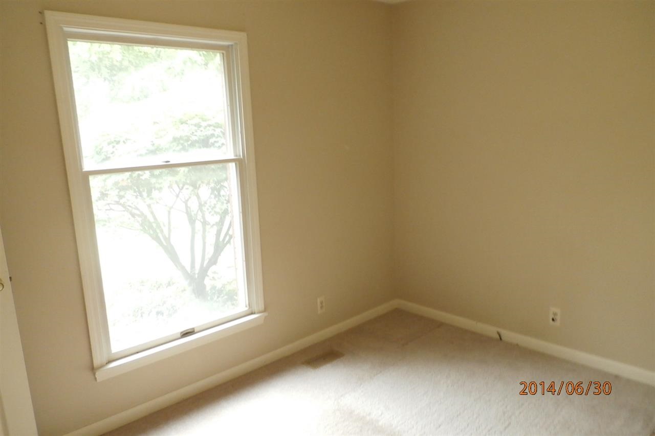 7622 Georgia Ln, Newburgh, IN 47630 photo 5