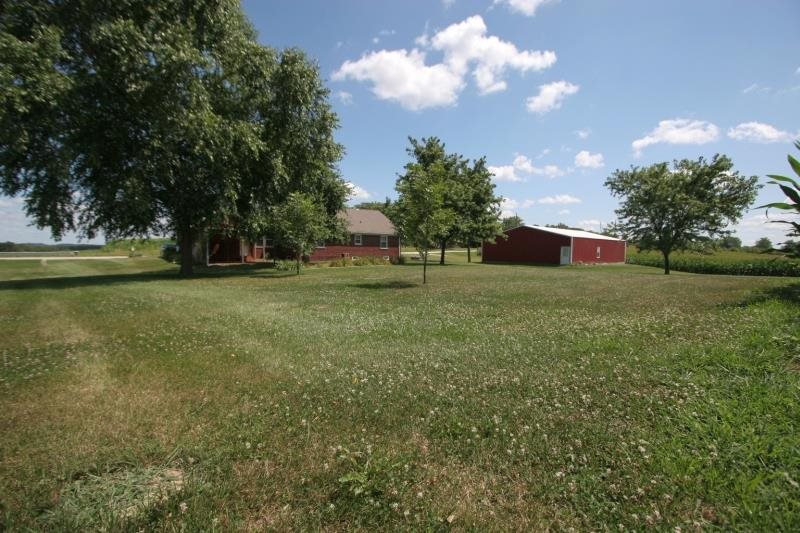 10933 E State Rd 62, Ferdinand, IN 47532 photo 2