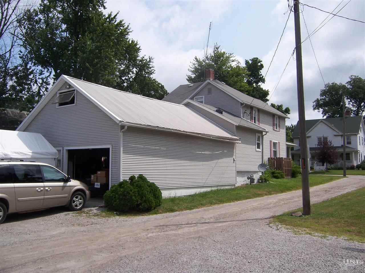 309 N Main St, Columbia City, IN 46725 photo 3