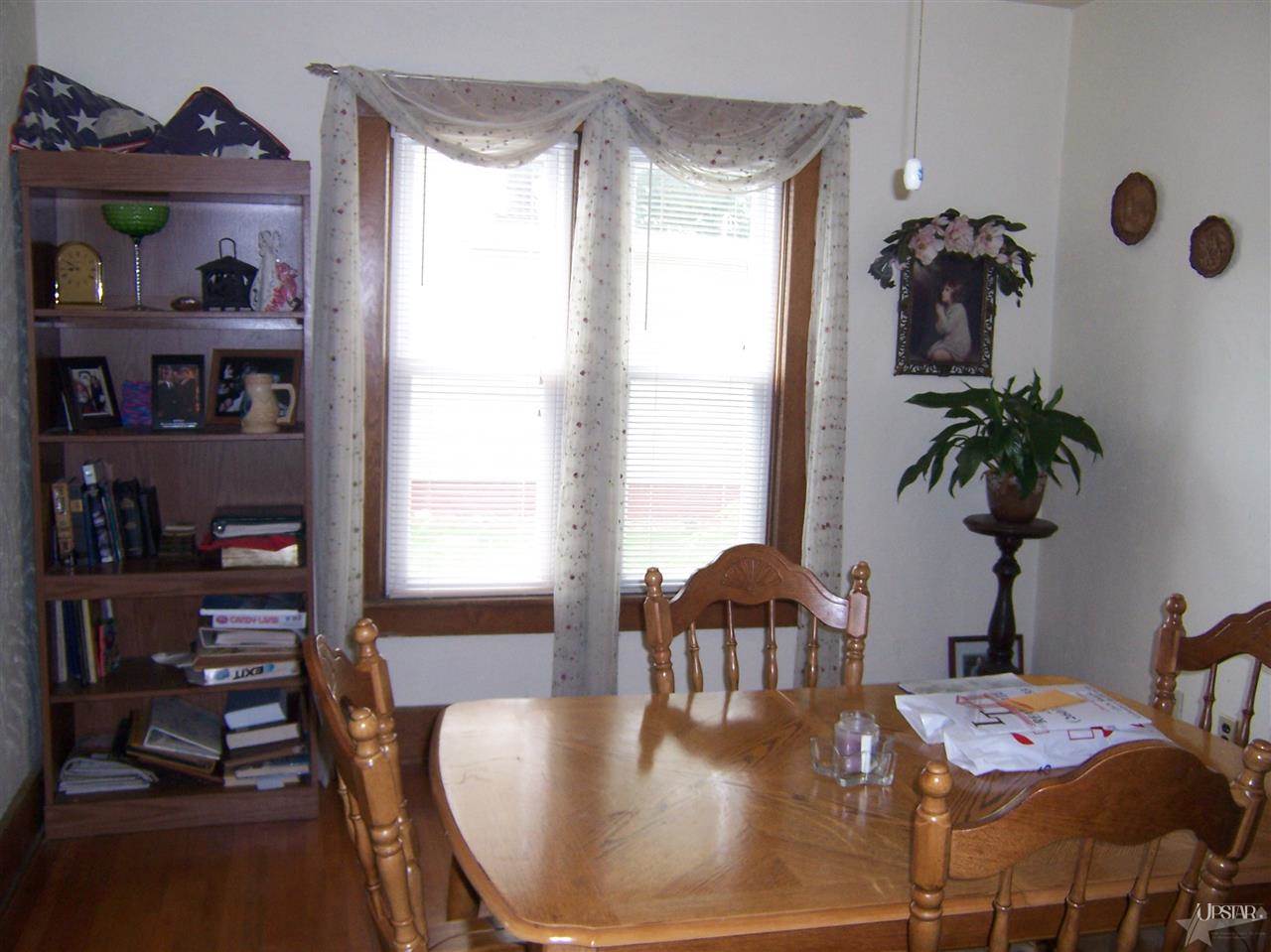 309 N Main St, Columbia City, IN 46725 photo 9