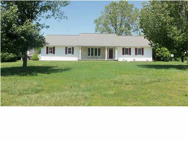 460 E 400 S, Washington, IN 47501 photo 1