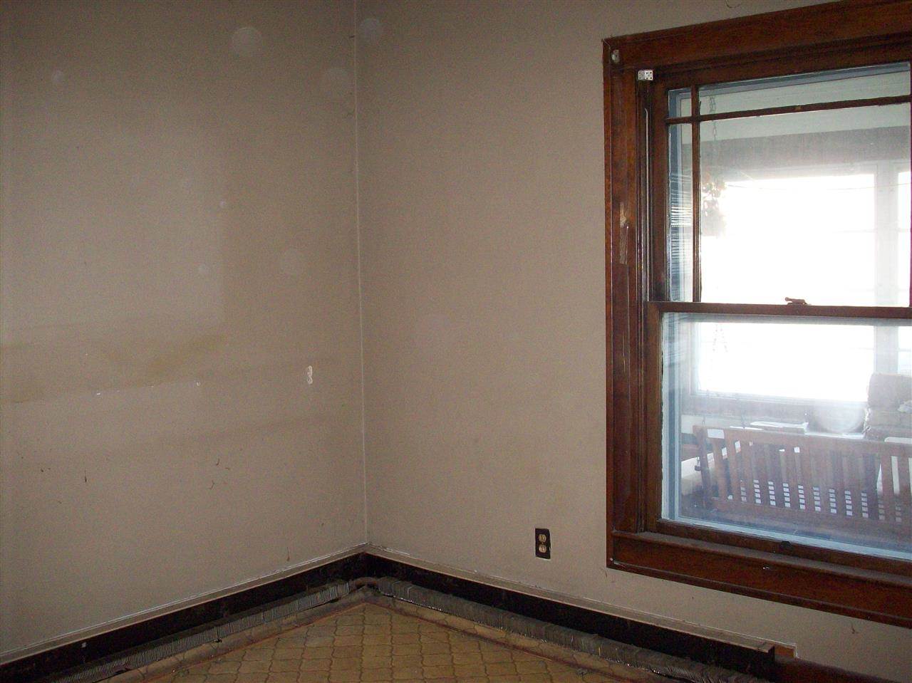 300 E Linden Ave, Logansport, IN 46947 photo 10