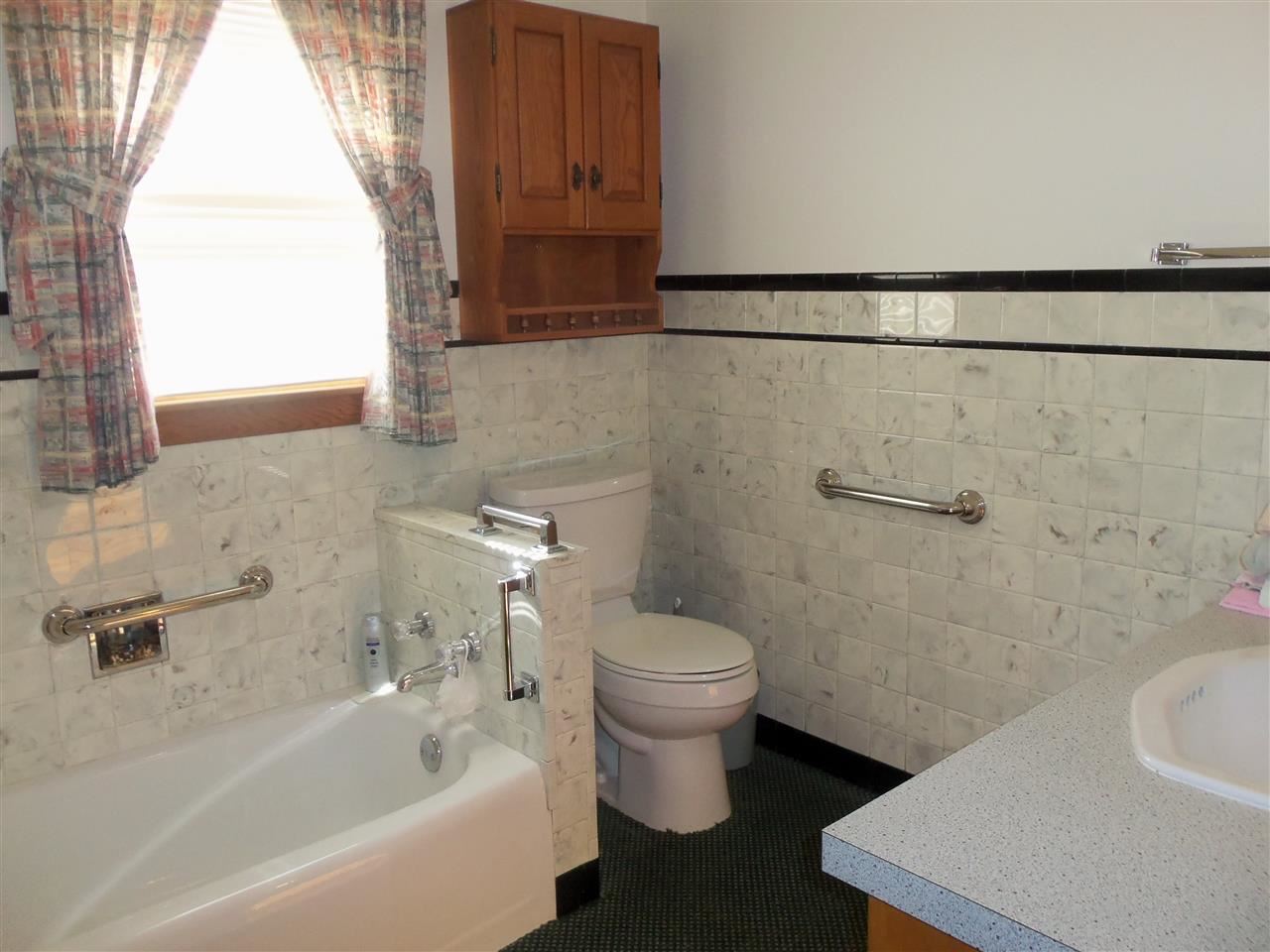 907 W Walnut St, Washington, IN 47501 photo 5