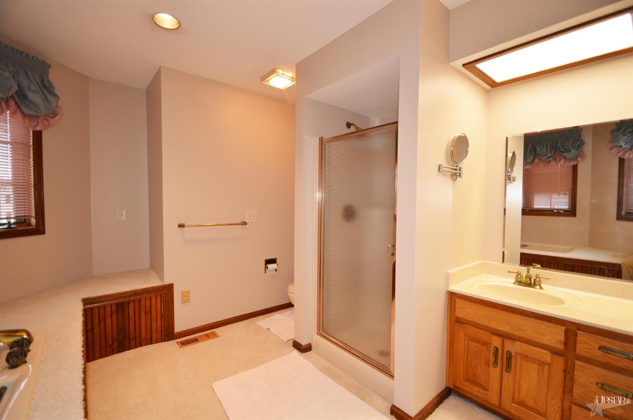 8827 Laurel Hurst, Fort Wayne, IN 46835 photo 24