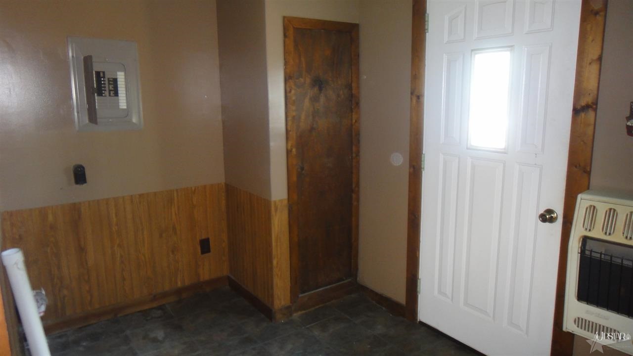 710 S Bridge St, Portland, IN 47371 photo 10