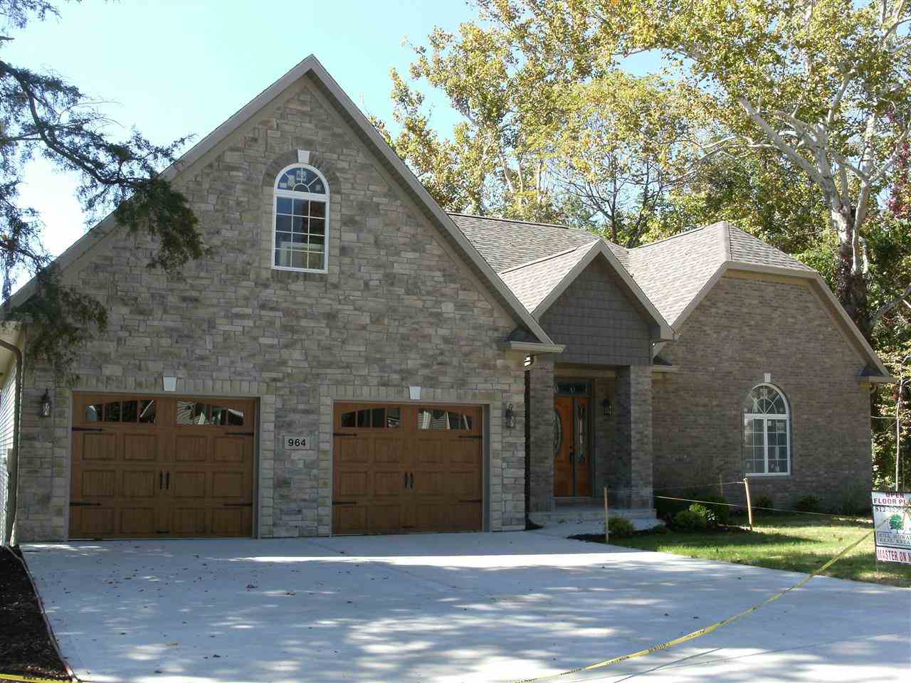 964 S Mary Beth Dr, Bloomington, IN 47401 photo 1