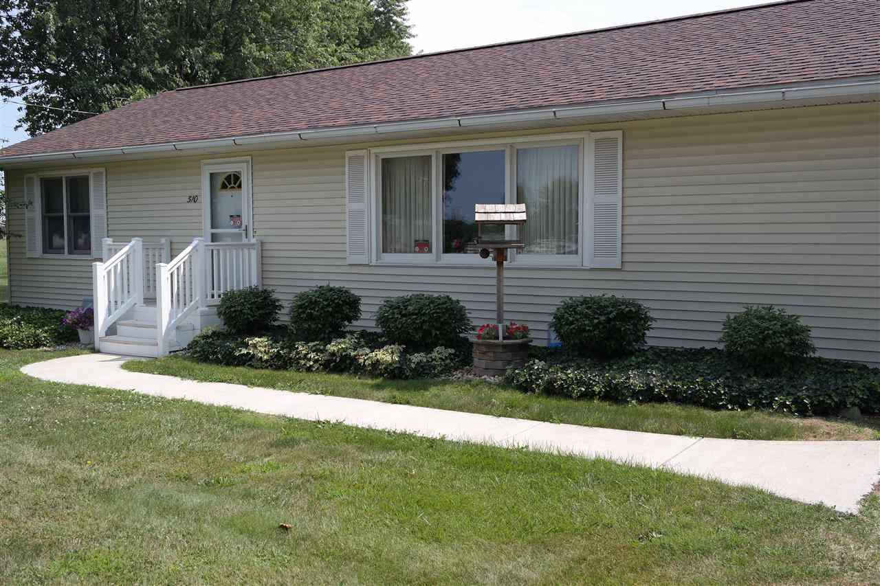 510 N Main St, Topeka, IN 46571 photo 2