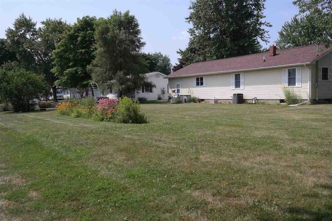 510 N Main St, Topeka, IN 46571 photo 3