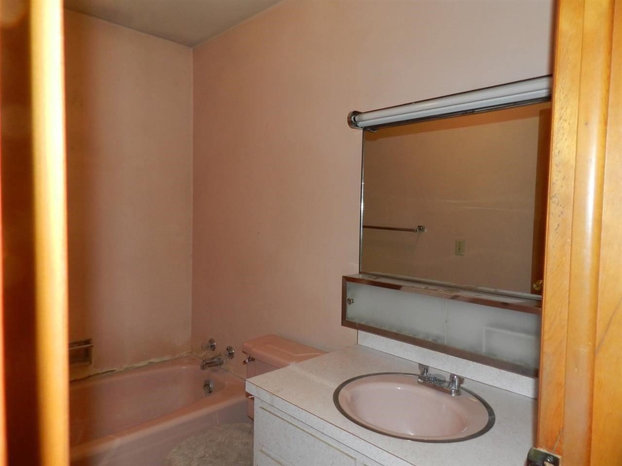 701 E Mulberry St, Fort Branch, IN 47648 photo 8