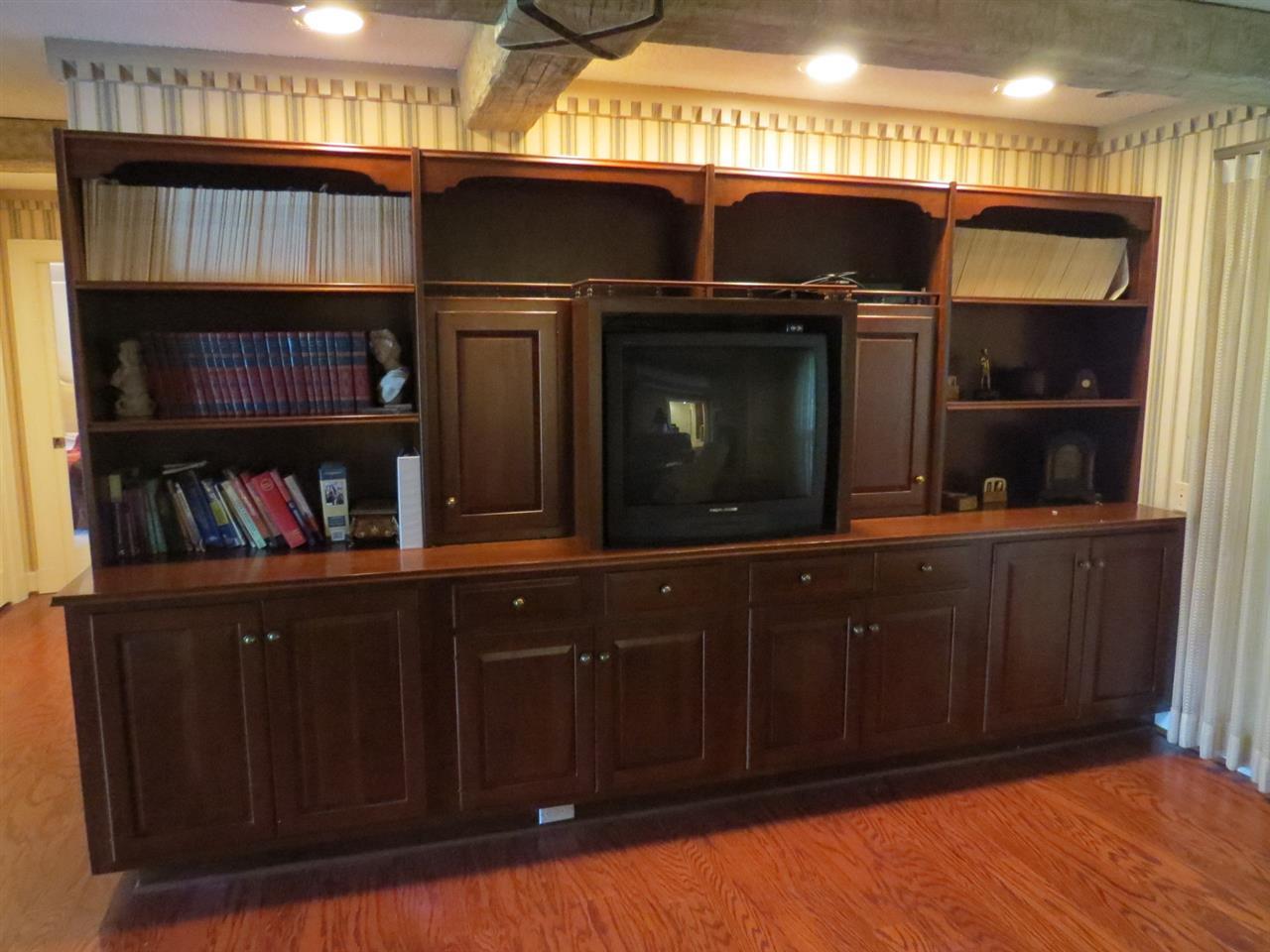 824 Wiltshire Dr, Evansville, IN 47715 photo 4