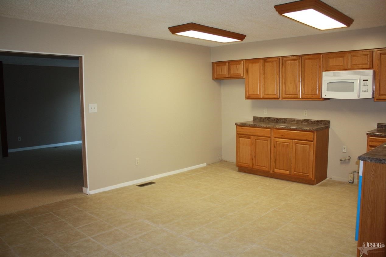 6114 Blue Spruce Ct, Fort Wayne, IN 46809 photo 5