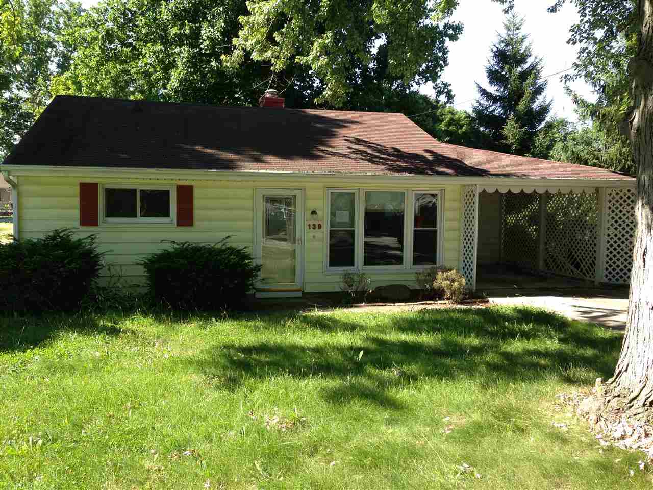 139 E Harrison Ave, Wabash, IN 46992 photo 1