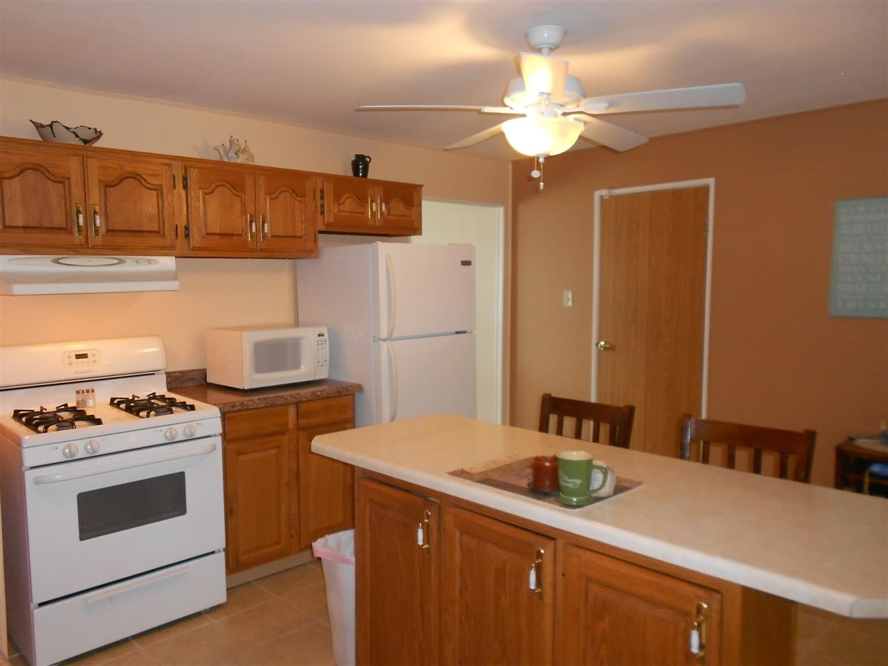 1014 Rosewood Dr, Peru, IN 46970 photo 4