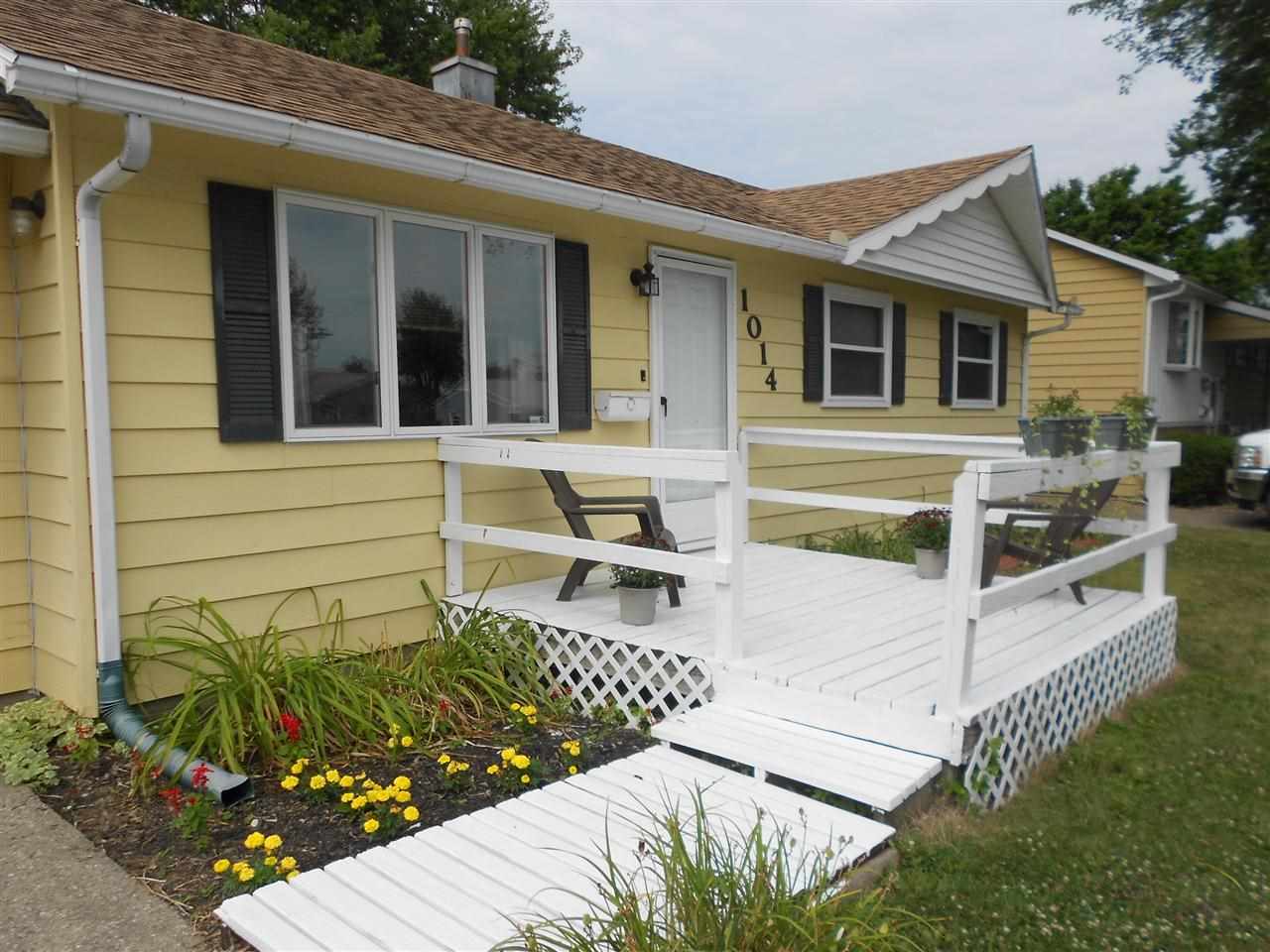 1014 Rosewood Dr, Peru, IN 46970 photo 2