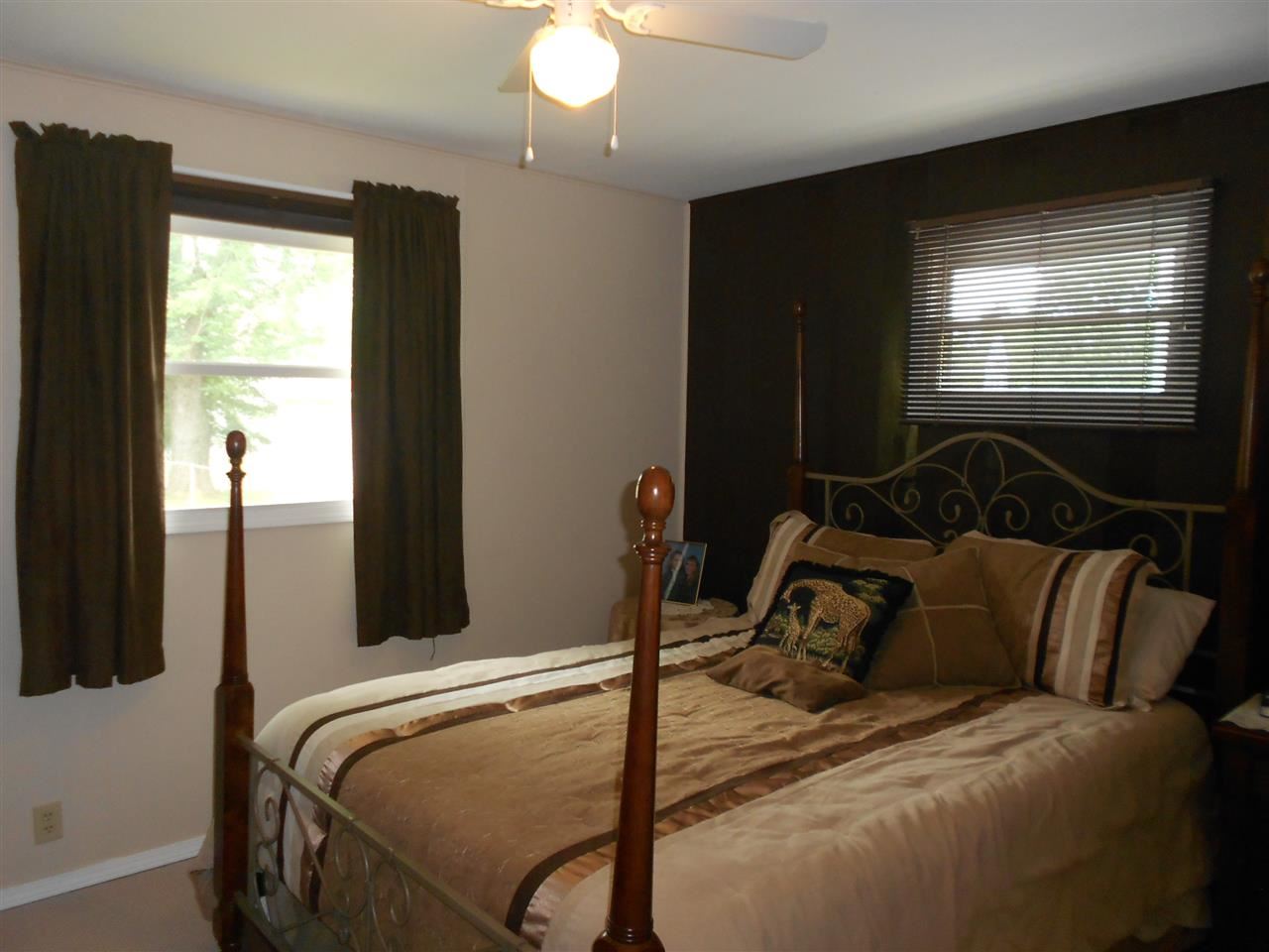 1014 Rosewood Dr, Peru, IN 46970 photo 5
