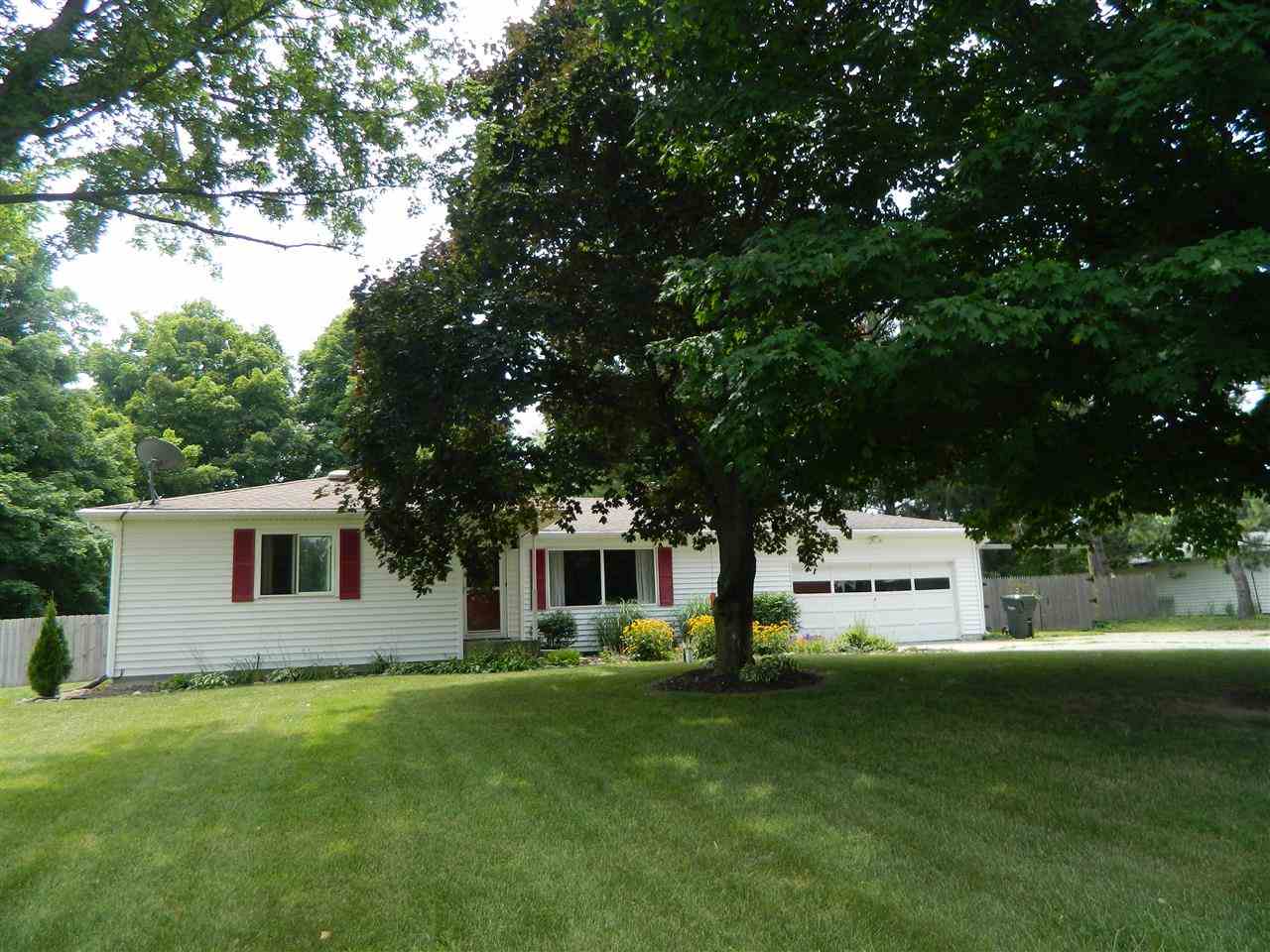 3091 W 100 S, Warsaw, IN 46580 photo 1
