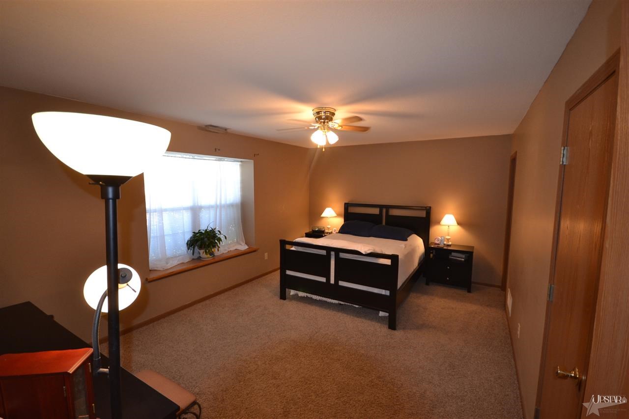 4209 Rockburn Dr, Fort Wayne, IN 46818 photo 8