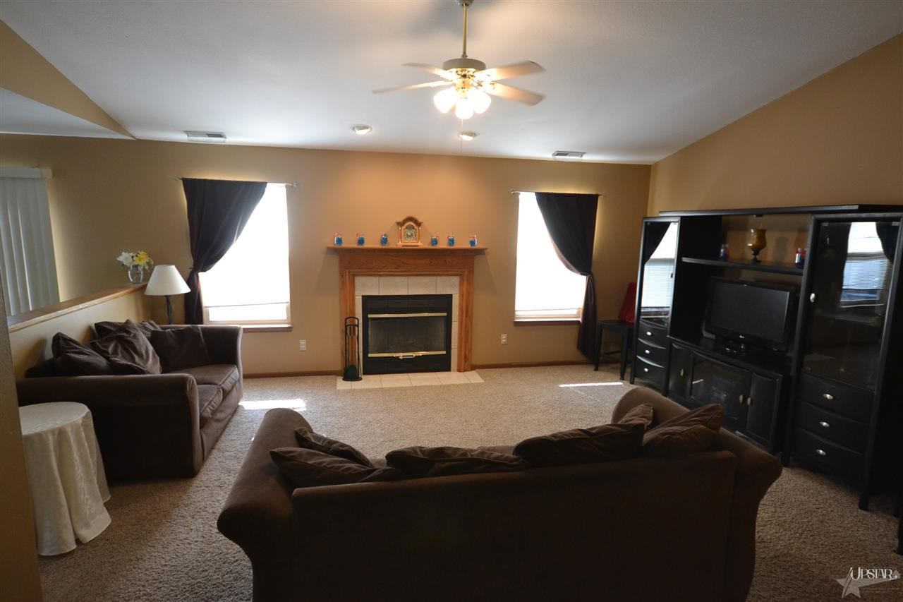 4209 Rockburn Dr, Fort Wayne, IN 46818 photo 4